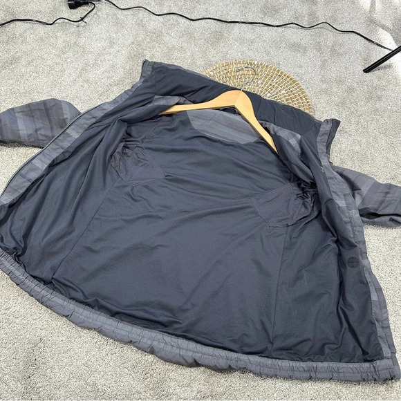 Lululemon Run Hustle Jacket In Multi Poncho Stripe Black/Grey Rare Running 8 - Picture 9 of 16